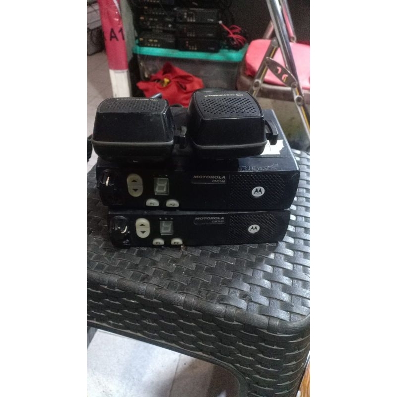 RADIO RIG MOTOROLA GM3188 VHF NORMAL MOTOROLA GM 3188 VERSI 45 WATT SIAP PAKAI