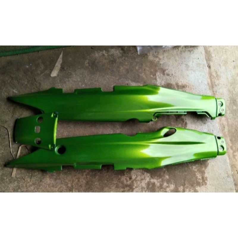 Body Samping  + body Sambungan Yamaha FIZ R dan Vega R lama Warna hijau Termurah