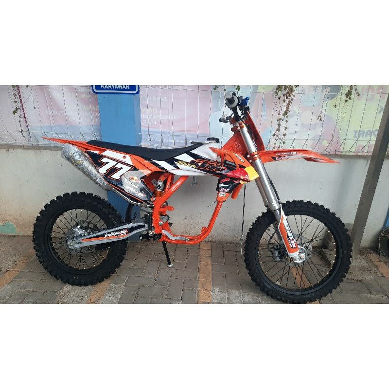 rolling sasis ktm250 custom by kabisamxtrailshop bandung aauwen rangka ktm250 frame ktm250 sasis ktm