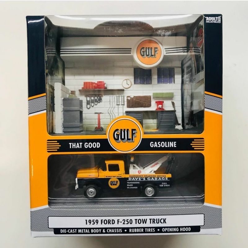 Johnny Lightning 1959 Ford F-250 Tow Truck Gulf F250 Diorama