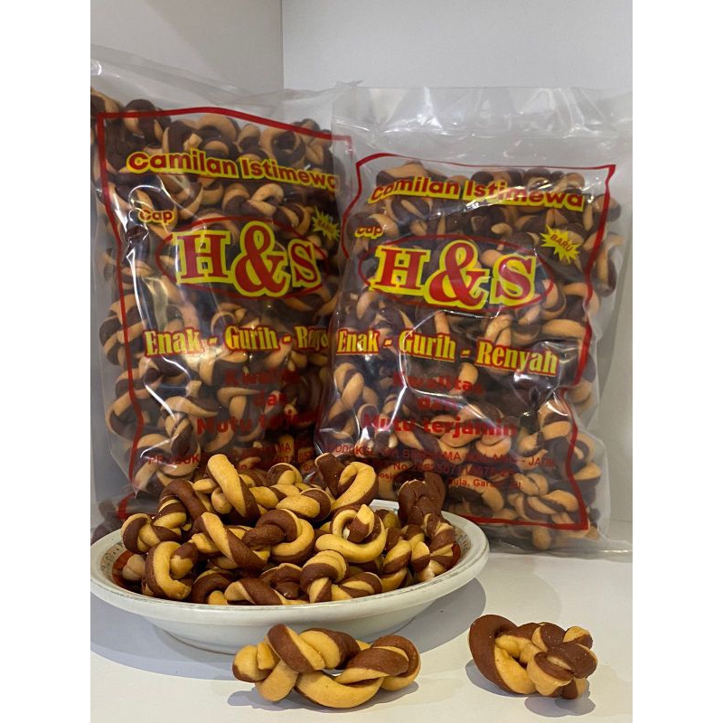 

kue plintiran coklat