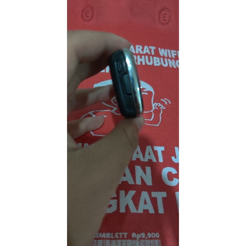 Nokia 8800 classic bahan