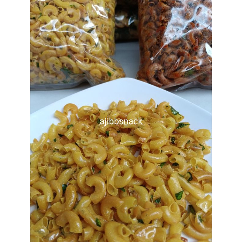 

2Xbtygneal Sakha Snack ) Makaroni Cikruh Renyah Daun Jeruk 1/4 250Gram