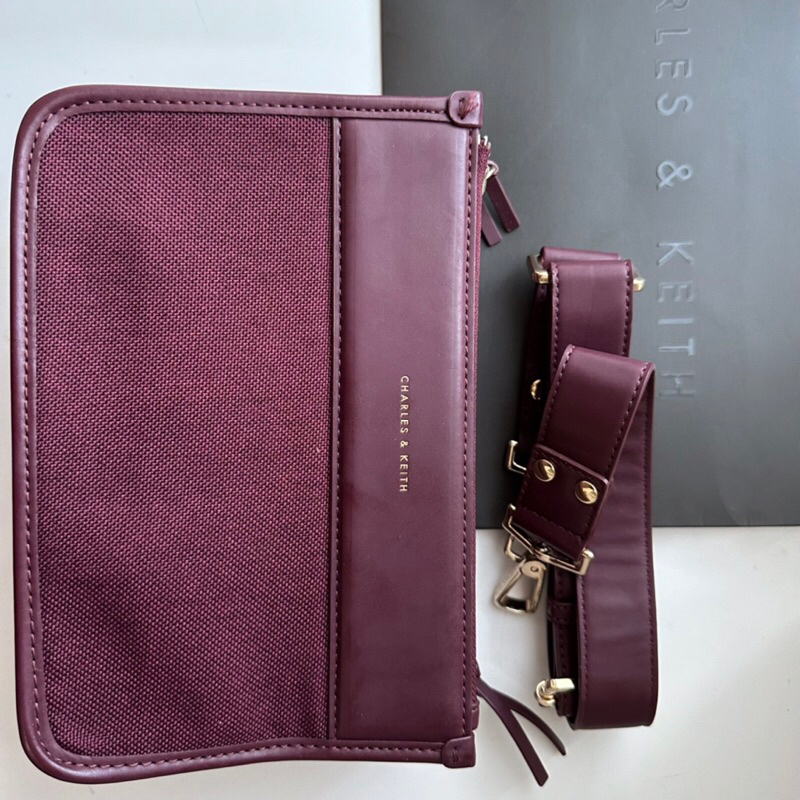 Tas wanita Charles & Keith Preloved - Preloved New Branded Bag - Charles & Keith Original - Tas C&K 