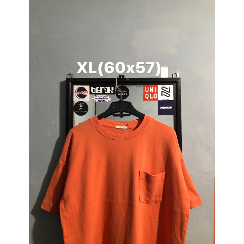 Tshirt UNIQLO GU Pocket
