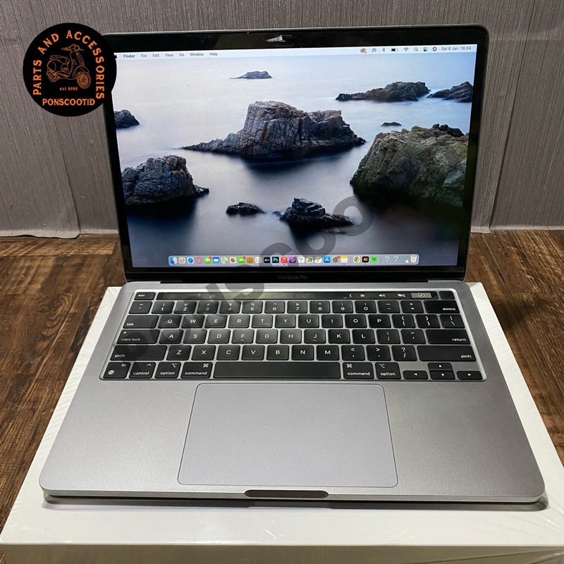 Macbook Pro 2020 256gb  13inch M1 Chip Ex Garansi IBOX Second Original Perfect Condition