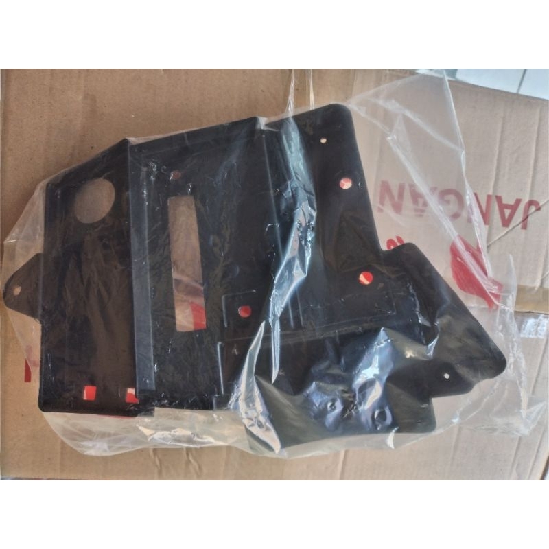 COVER TOOLKIT BAGASI SUZUKI SATRIA 2TAK LUMBA ORIGINAL SGP 47341-21D30-000