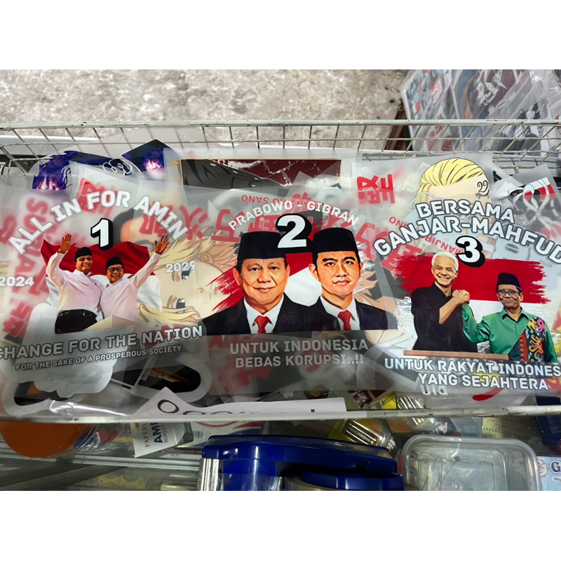 

New Stiker Sablon DTF Gambar Capres Ukuran 19x17cm Untuk Kaos Oblong