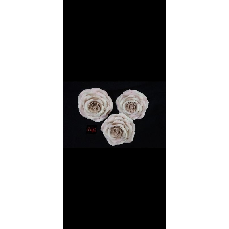 

(573/PMBKB)Gumpaste Flower Sugar Flower/Bunga Gumpate Rose