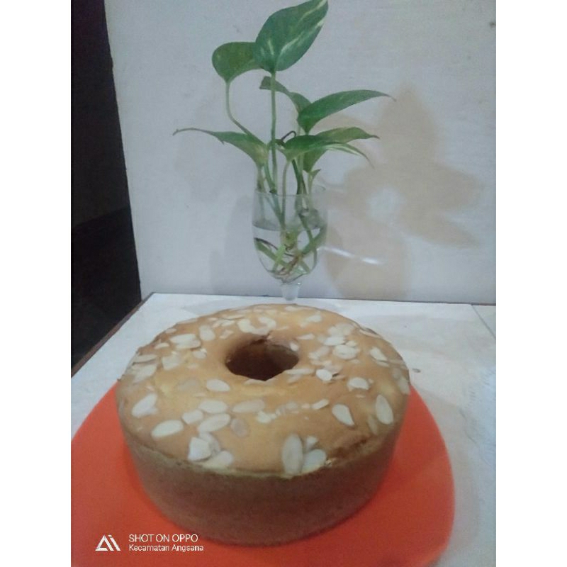 

Bolu Tape singkong almond