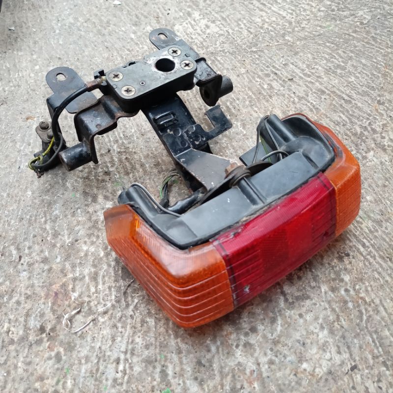 Stoplamp Lampu Belakang Suzuki Rc 100 RC 80 Bravo Original Set Bracket Breket Murah