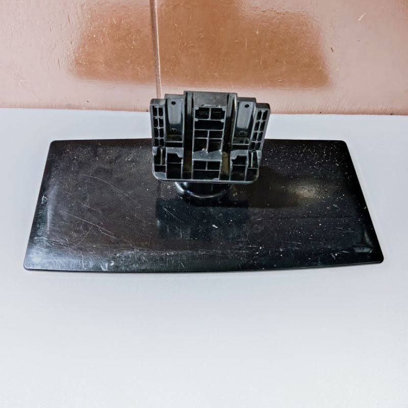 kaki tv LG 32LS 3110 - stand tv LG 32ls3110 - breket tv lg  32 ls3110