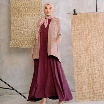 (PRELOVED) Heaven Lights - Qirani inner dress Maroon size S