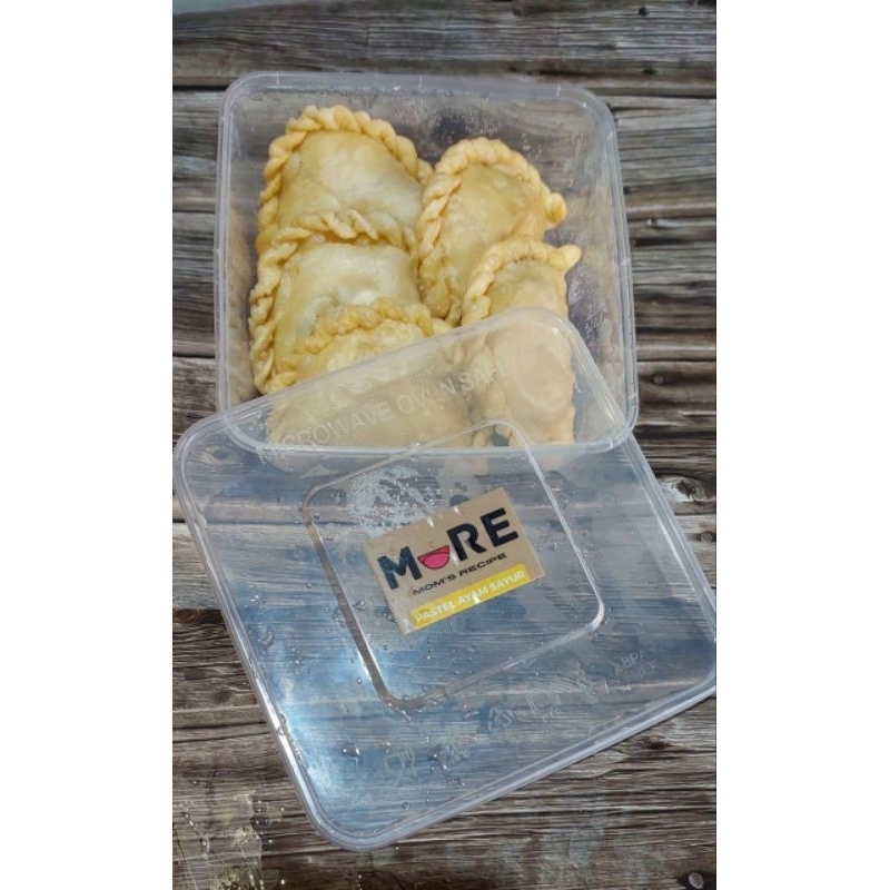 

MORE pastel ayam sayur telur isi 5 pcs frozen
