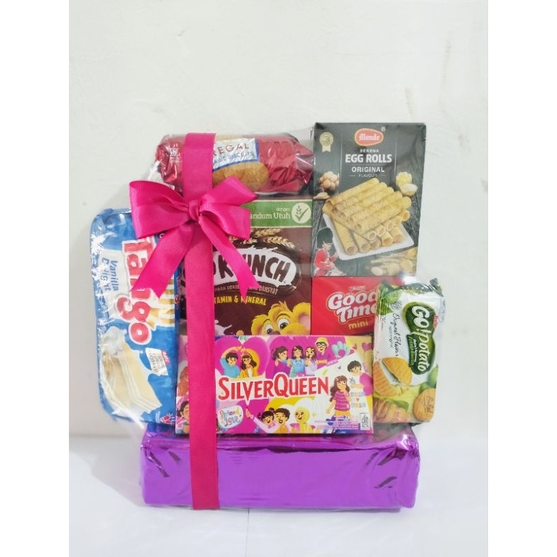 

parcel anak, cocok untuk Ulang Tahun, jenguk anak sakit, atau berkunjung ke rumah temen