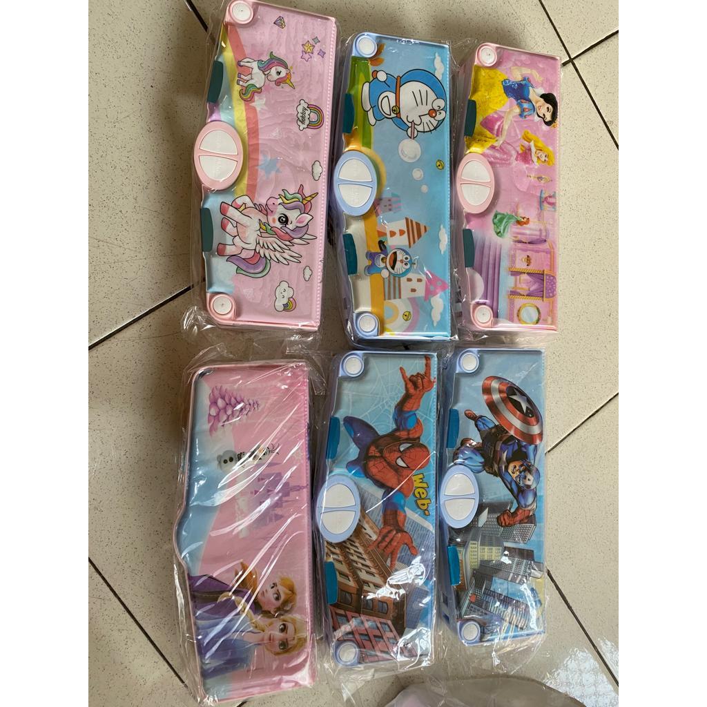 

MINIKIDI (KP011) Pencil Case Karakter Lucu Anak Set Lengkap Gunting Penghapus Isolasi Karakter Unicorn/ Elsa/ Spiderman/Snowwhite/Elsa