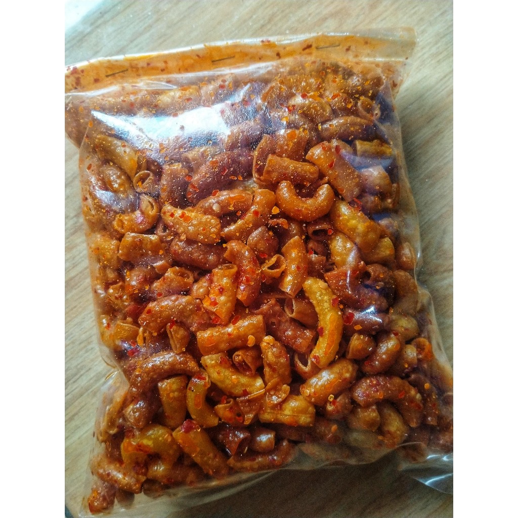 

Makaroni bantat kriuk Extra pedas daun jeruk isi 250 gram