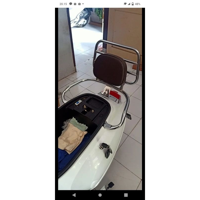 ready stok sandaran/Back Rack vespa Listrik Uwinfly T3/T3 super/T3 pro