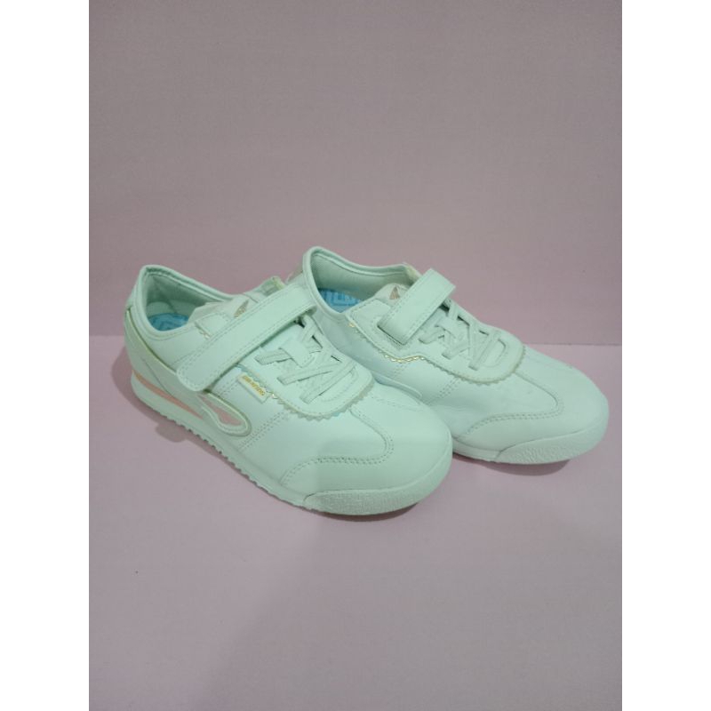 sepatu anak cewek Dr. kong size 34 insole 22cm