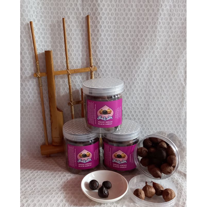 

BLACK GARLIC PREMIUM ( BAWANG HITAM LANANG/TUNGGAL) 250GR