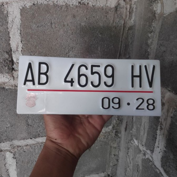 plat motor Warna putih stiker Hitam/Baut Tanam/Proses cepat