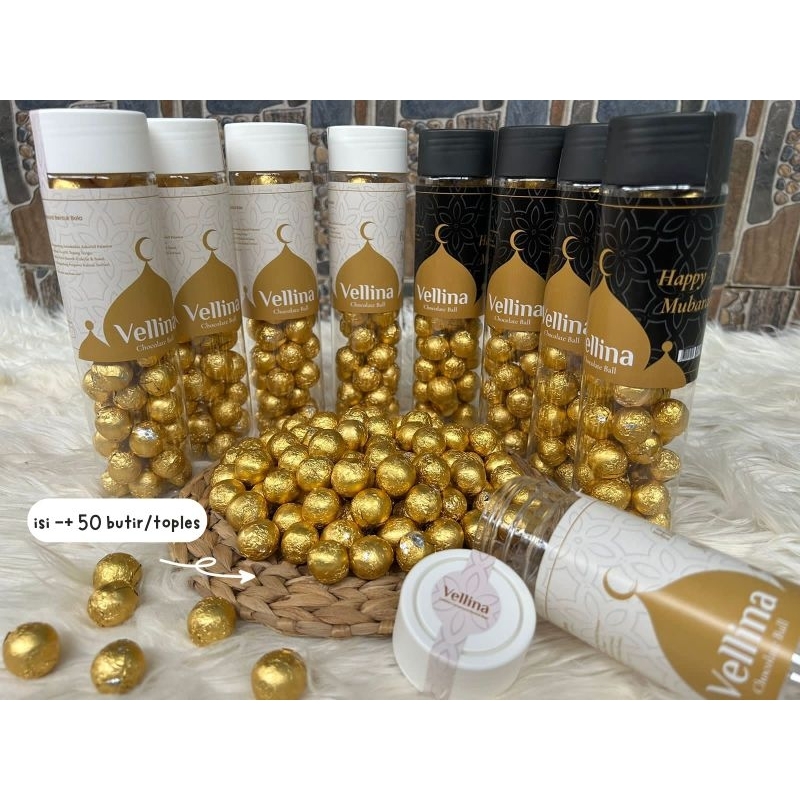 

Gold Vellina Chocolate Ball