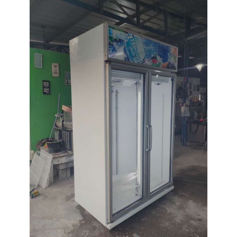 showcase 2 pintu sanden intercool