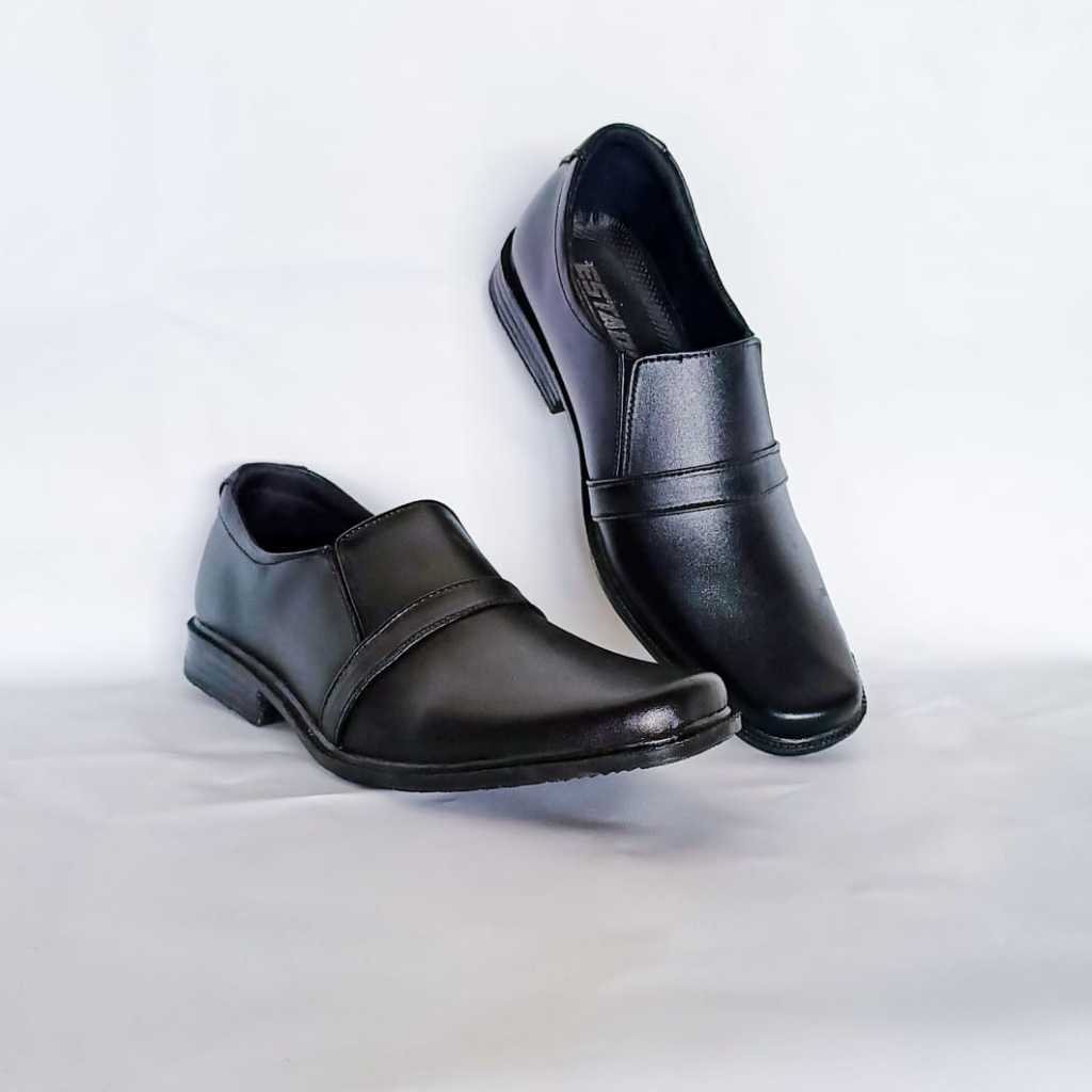 Sepatu Pantofel Estado BJM 602 Hitam