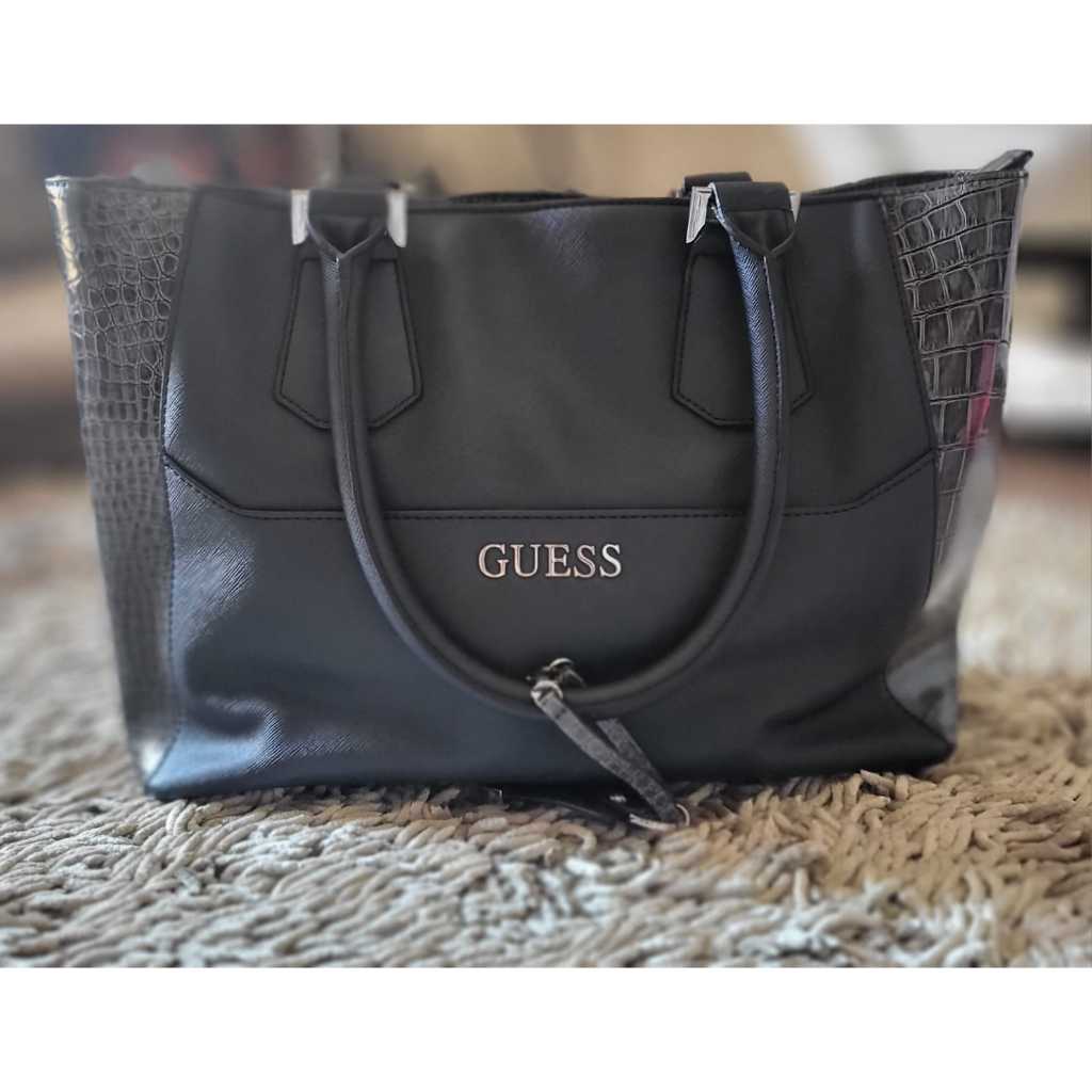 Preloved Trendy Guess Tote Bag Tas Bahu Wanita Navy Faux Leather Kulit Sintesis