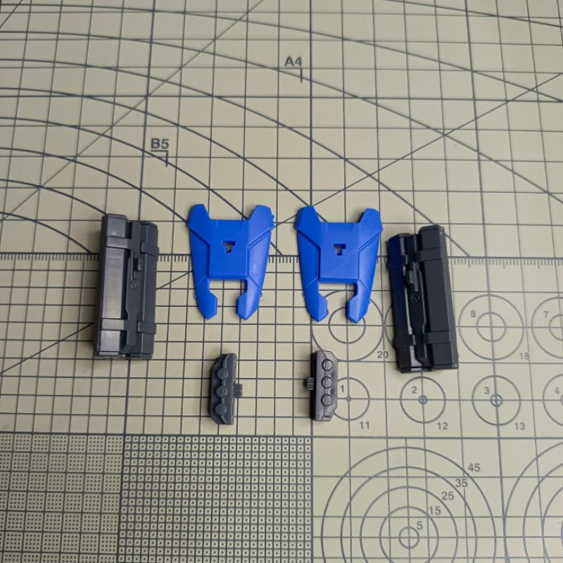 RG 1/144 GUNDAM OO 00 XN RAISER/SEVEN SWORD PAET MISSILE UNIT