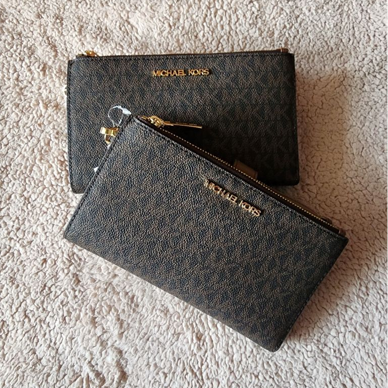 MK Jet Set Travel Large Double Zip Wristlet - original