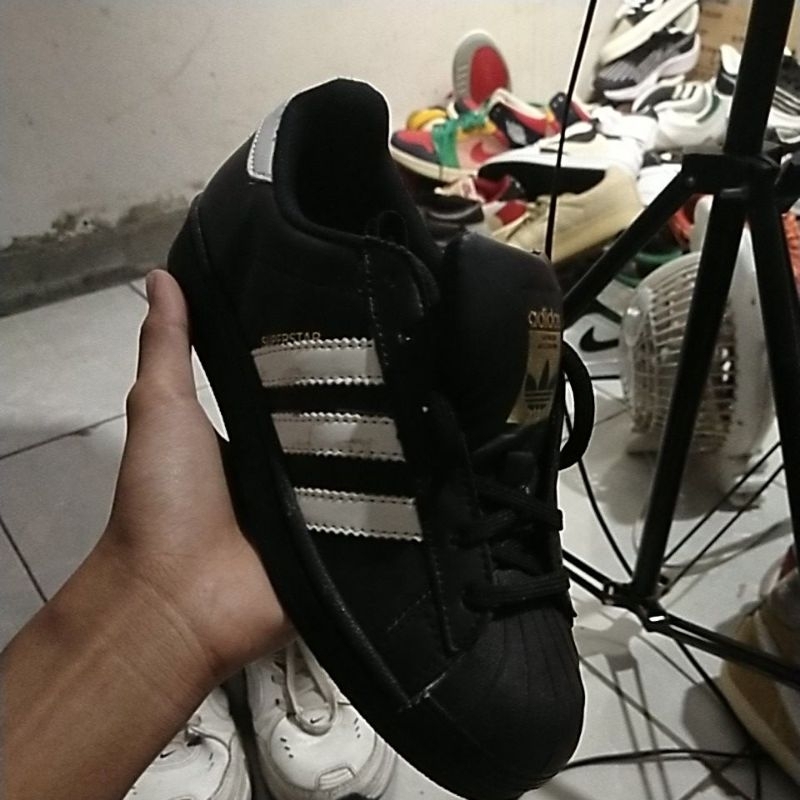 SEPATU ADIDAS SUPERSTAR