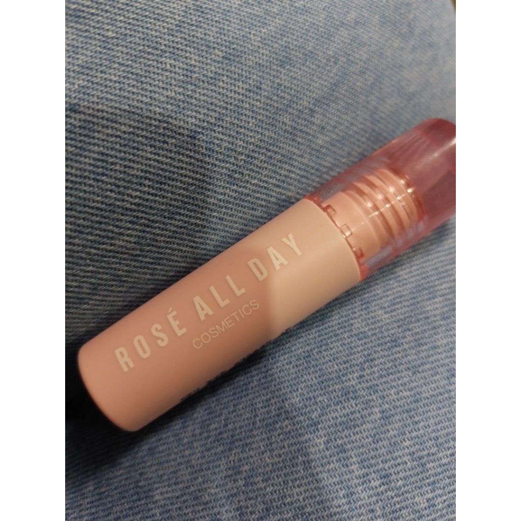 Rose all day plush lip tint - creme brulee