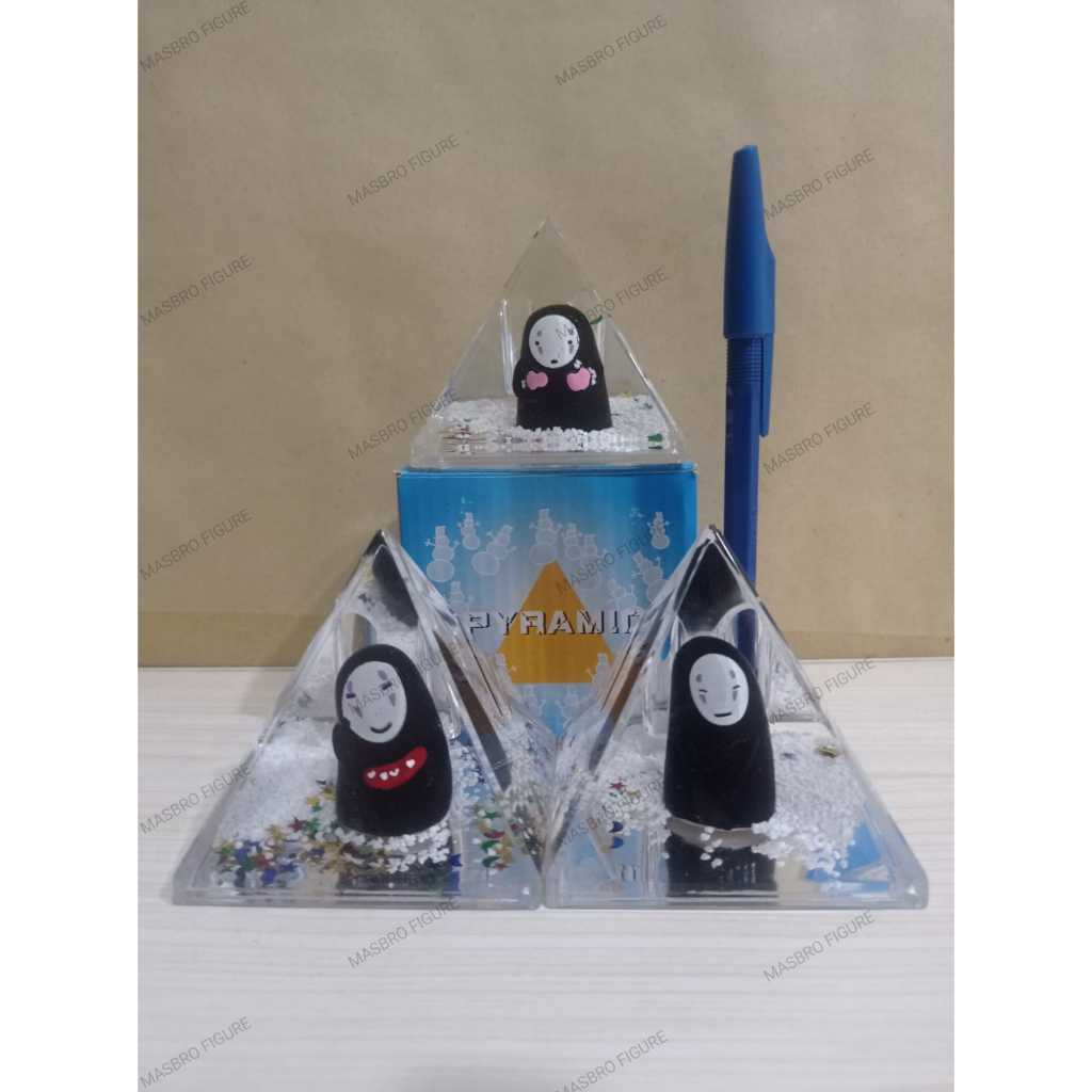 

Stand display pen Spirited Away Tempat Pen Air pyramid