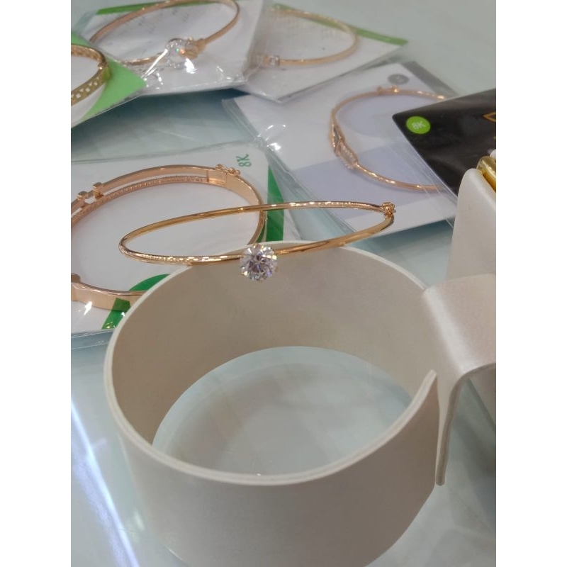 gelang oval mata satu