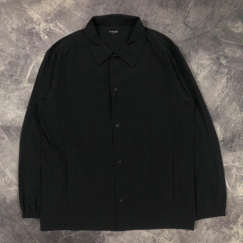 GLOBAL UNIQLO ACTIVE COACH JACKET
