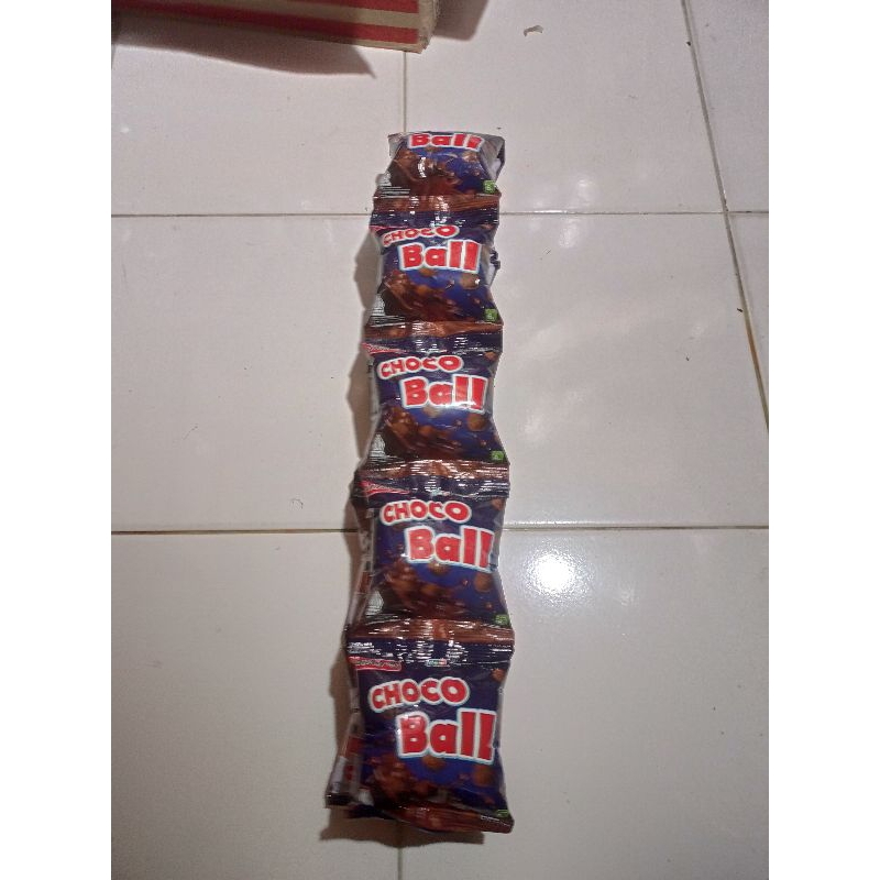 

Snack manis Tiara Choco Bal 1 renceng isi 10 pcs