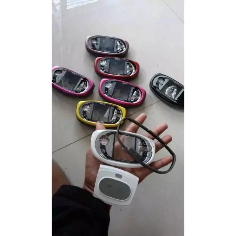 Casing Nokia Ngage QD Plus Karet tengah
