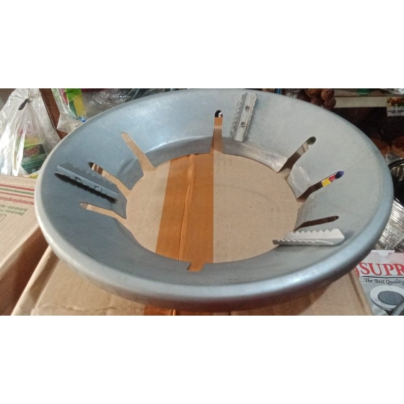 Penghalang Angin Kompor Gas