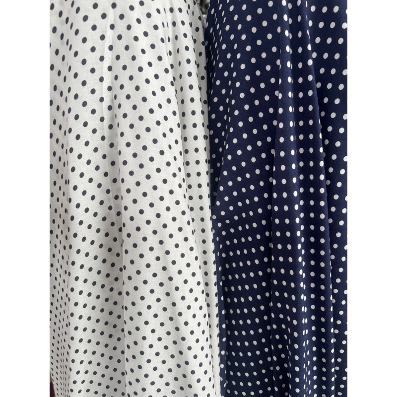 kain katun rayon viscose premium motif polkadot kecil terbaru dasar putih dan navy