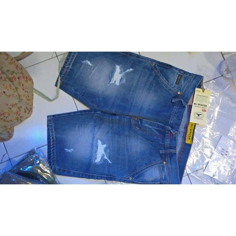 celana pendek wiscer
