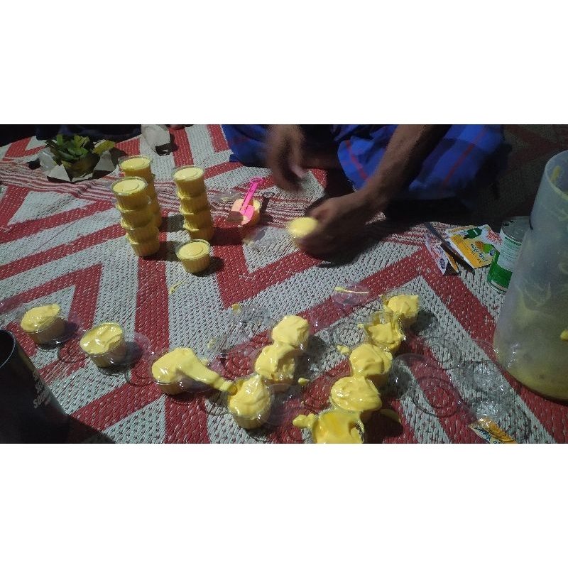 

eskrim cup aneka rasa