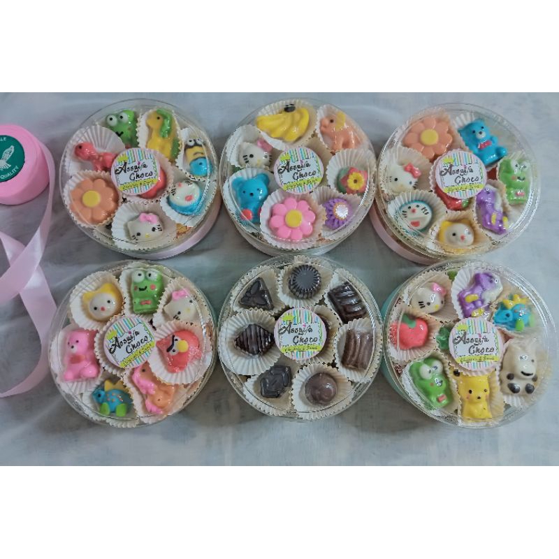 

Assyifa choco , coklat karakter doraemon / coklat mercolade rainbow compound