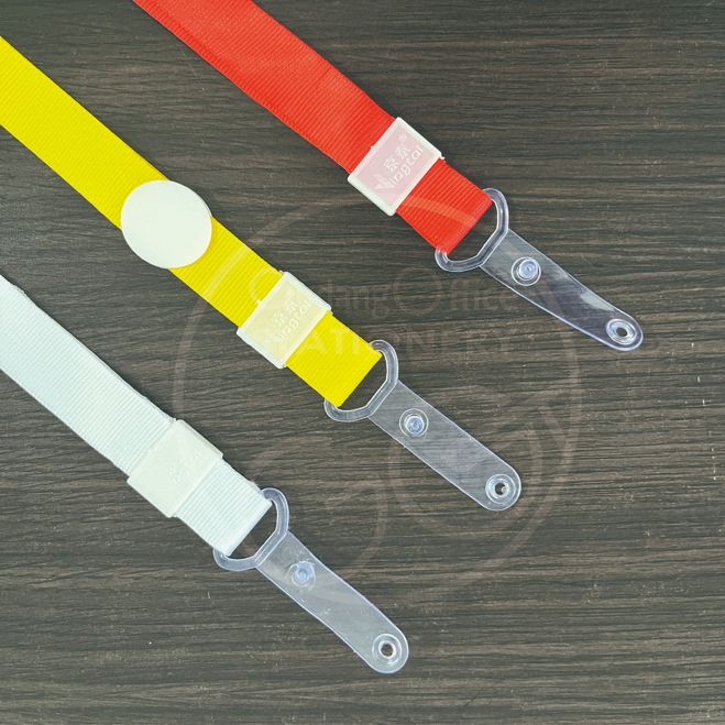 

ID CARD LANYARD 2CM / TALI KANCING 2CM PLASTIK / TALI ID CARD CANTOLAN PLASTIK 2CM