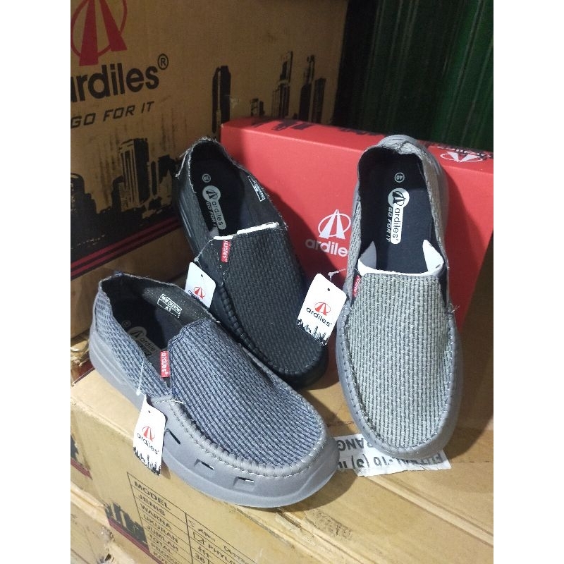Sepatu slip on pria karet merk Ardiles model karung original