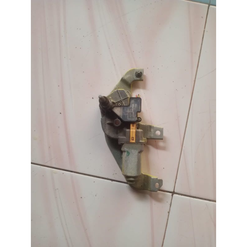 dinamo wiper belakang x over sx4