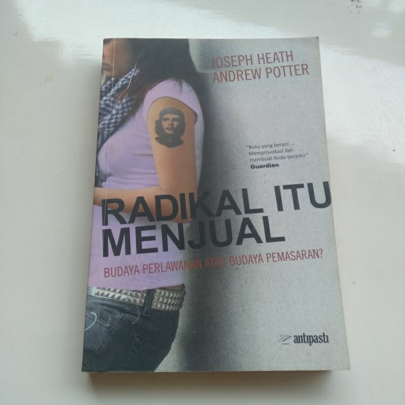BUKU RADIKAL ITU MENJUAL