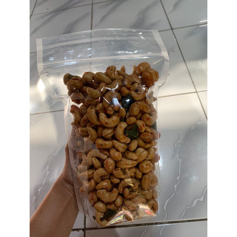 

KACANG METE PEDAS MANIS 500g