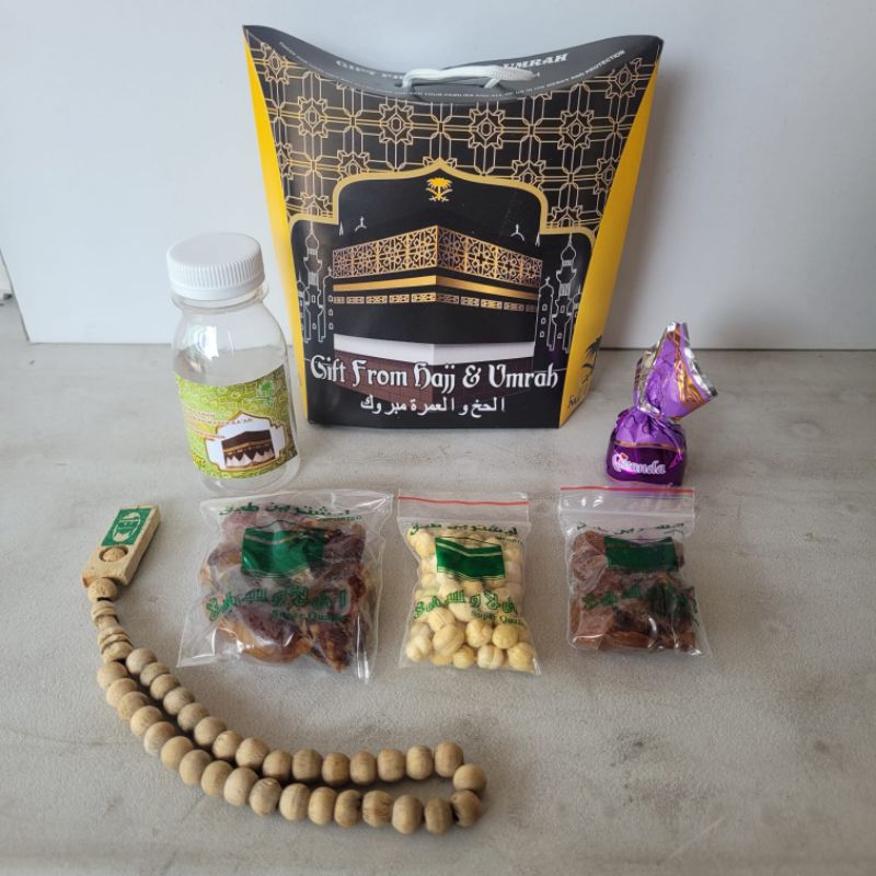 

Paket Oleh-oleh Haji & Umroh + Coklat + Tasbih + Dus Jingjing