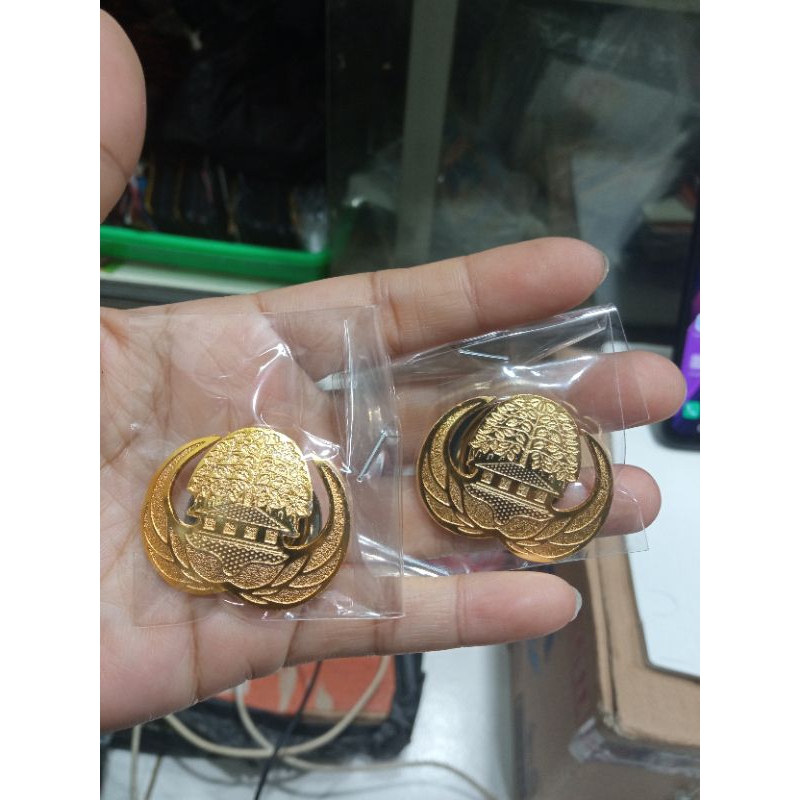 Pin Korpri Magnet Bahan Logam Sepuhan Kuningan